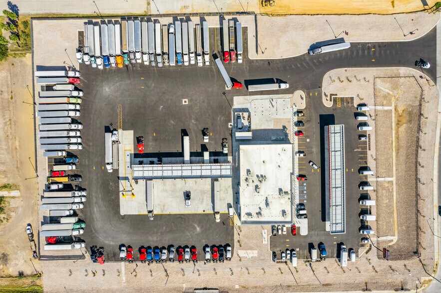 More Photos Of 14407 Mines Rd, Laredo Truck Stop For Sale