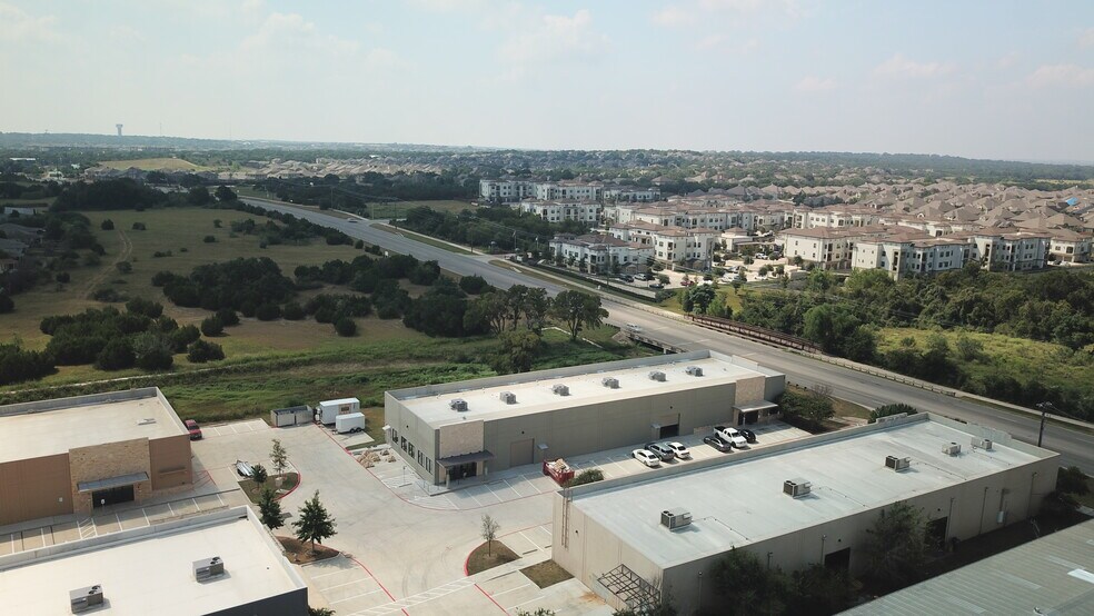 More Photos Of 190 N Bagdad Rd - Building E, Leander Warehouse For Lease