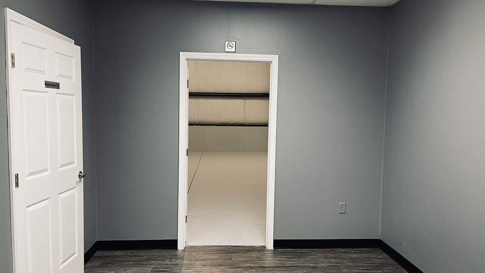 More Photos Of 2164 Platinum Rd, Apopka Light Distribution For Lease