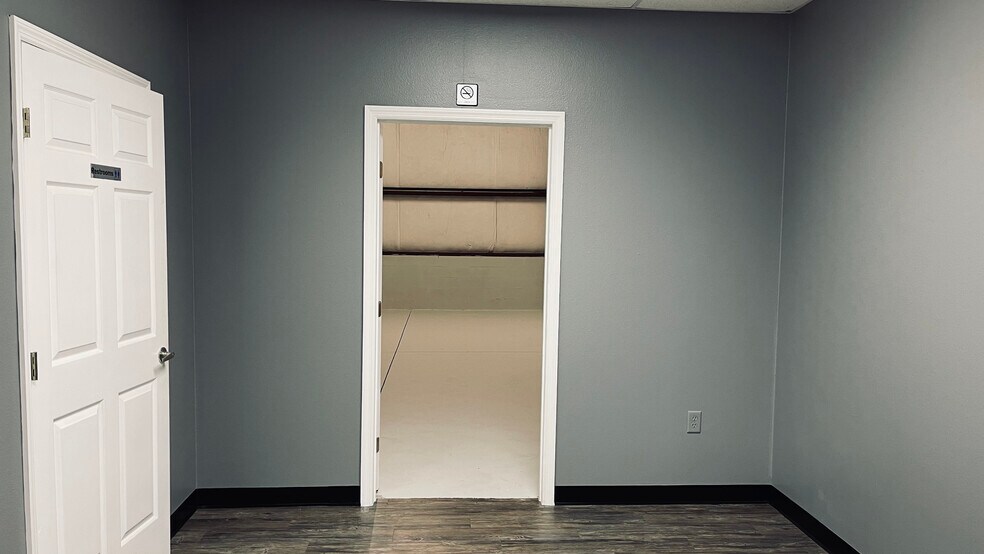 More Photos Of 2164 Platinum Rd, Apopka Light Distribution For Lease