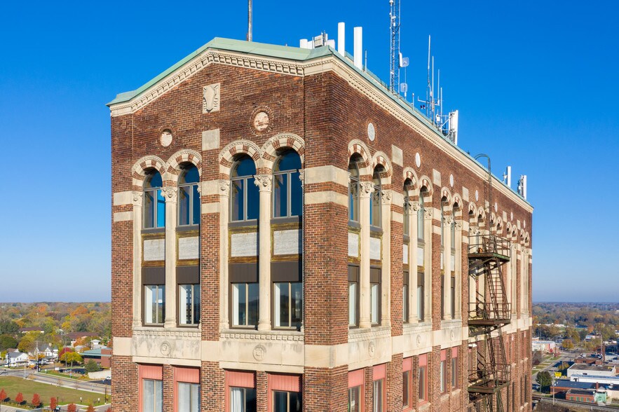 More Photos Of 180 W Michigan Ave, Jackson Office Residential For Lease