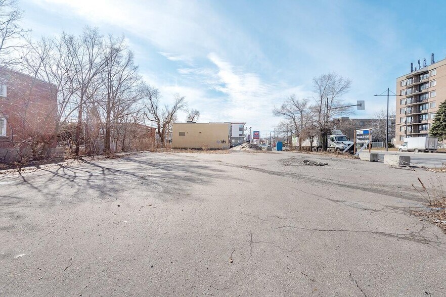 More Photos Of 8960 St Sherbrooke E, Montréal Land For Sale
