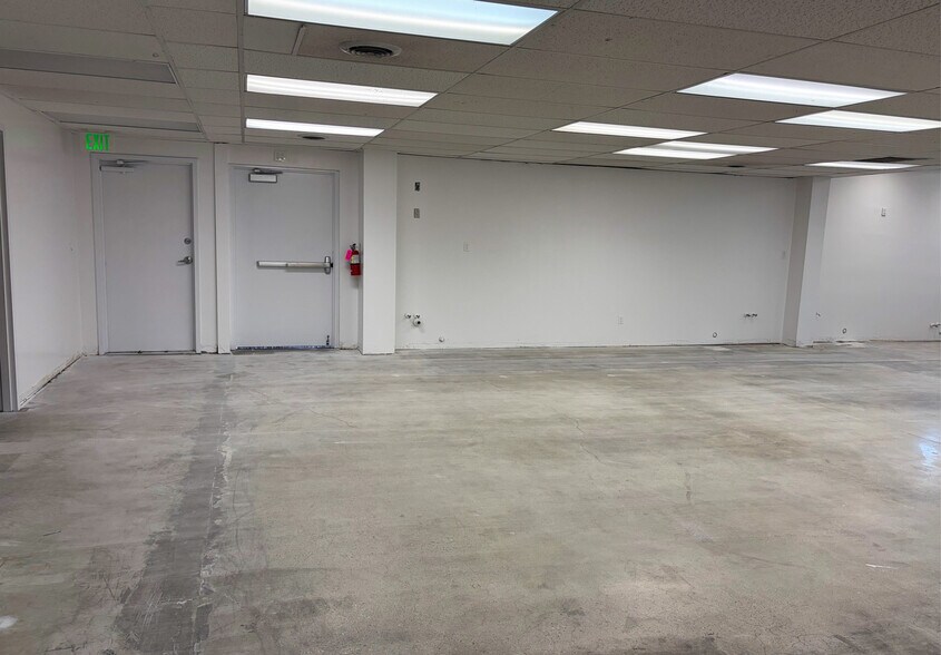 More Photos Of 700 S 17th St, Boise Flex For Lease