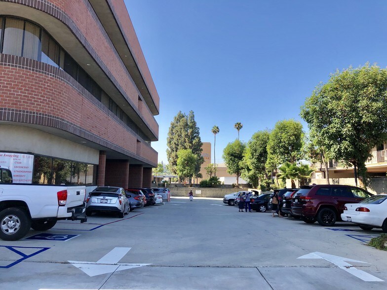 More Photos Of 223 N Garfield Ave, Monterey Park Medical For Lease