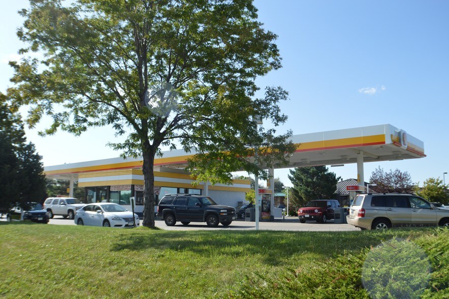 More Photos Of 9201 Huron St, Thornton Service Station For Sale