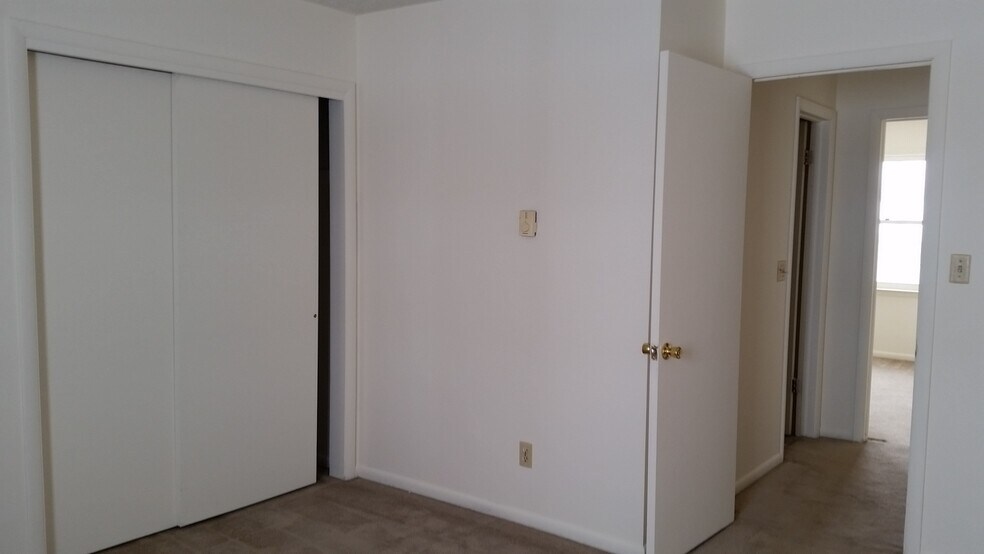 More Photos Of 3 Janes St, Jeffersonville Multifamily For Sale