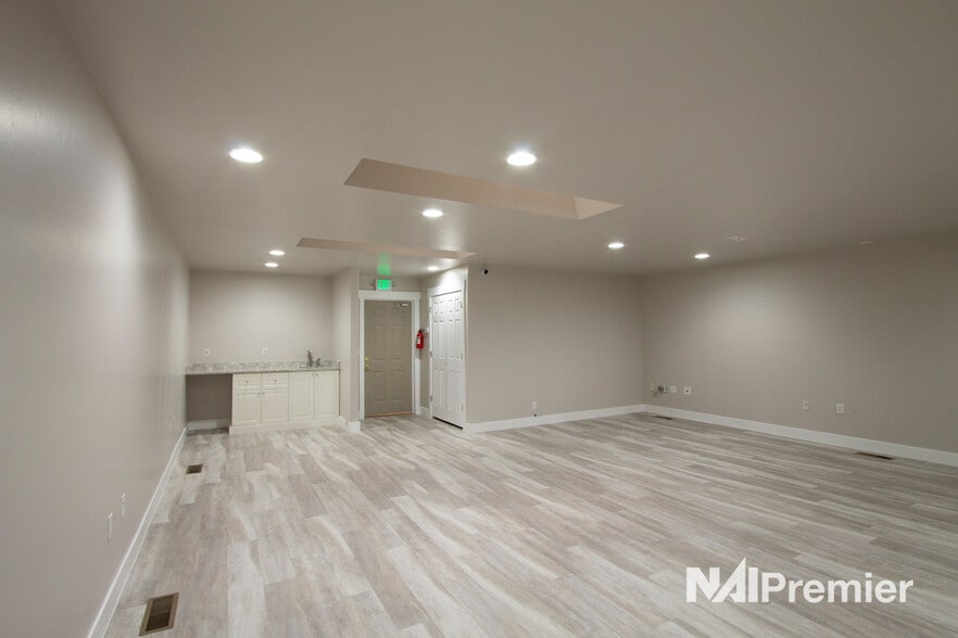 More Photos Of 2505 E 3300 S, Salt Lake City Office For Sale