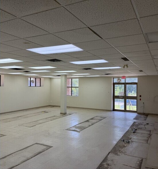 More Photos Of 316 E King St, Cobourg Office For Lease