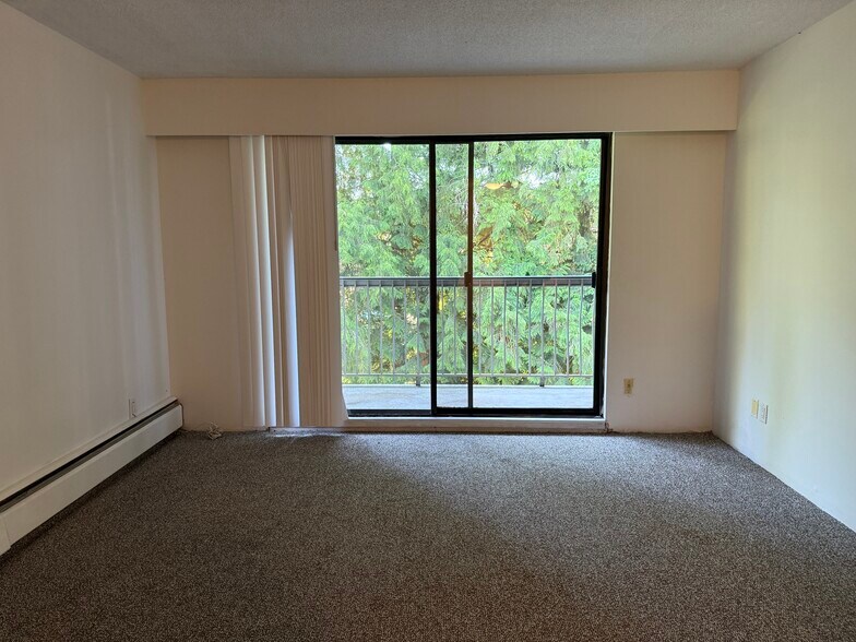 More Photos Of 21387 Dewdney Trunk Rd, Maple Ridge Apartments For Sale