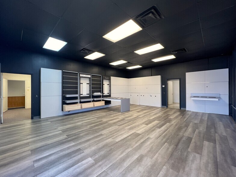 More Photos Of 216 Linda Dr, Sulphur Springs Loft Creative Space For Lease