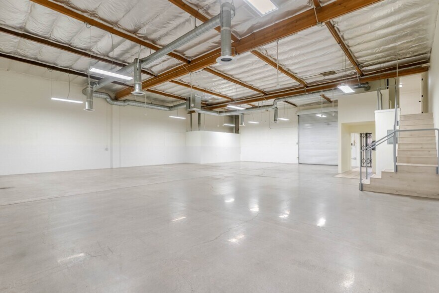 Primary Photo Of 12455 Branford St, Pacoima Warehouse For Sale