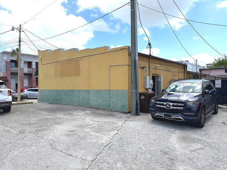 More Photos Of 8 W Darlington Ave, Kissimmee Office Residential For Sale