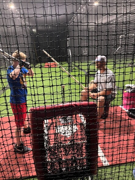 More Photos Of 7301 W 7th St, Texarkana Sports And Entertainment For Sale