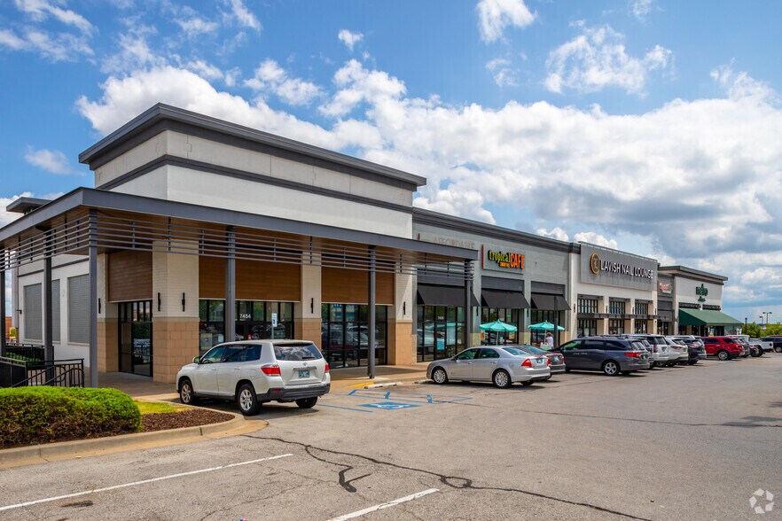 More Photos Of 7454-7474 S Olympia Ave, Tulsa Freestanding For Lease