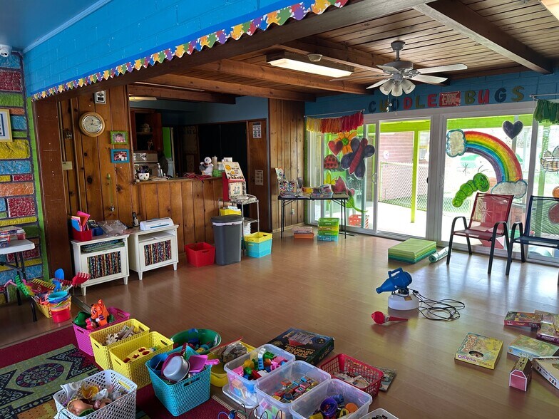 More Photos Of 2100 E Lambert Rd, La Habra Contractor Storage Yard For Sale