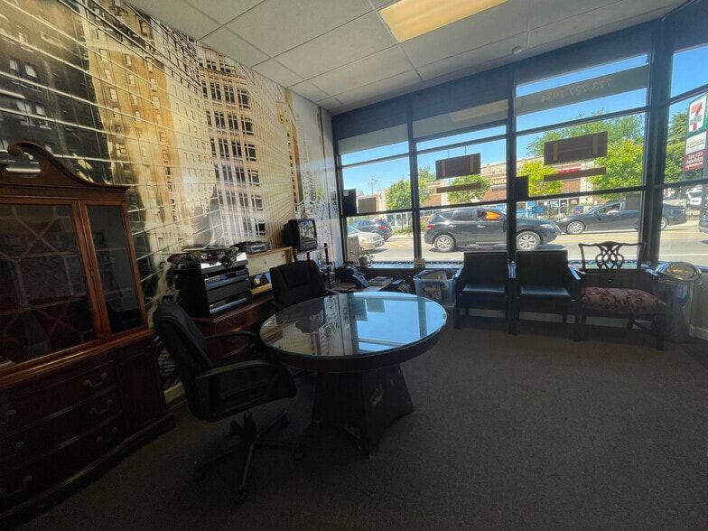 More Photos Of 3605 W Belmont Ave, Chicago Storefront Retail Residential For Lease