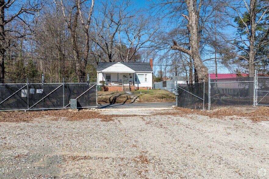 More Photos Of 507 S Briggs Ave, Durham Land For Lease