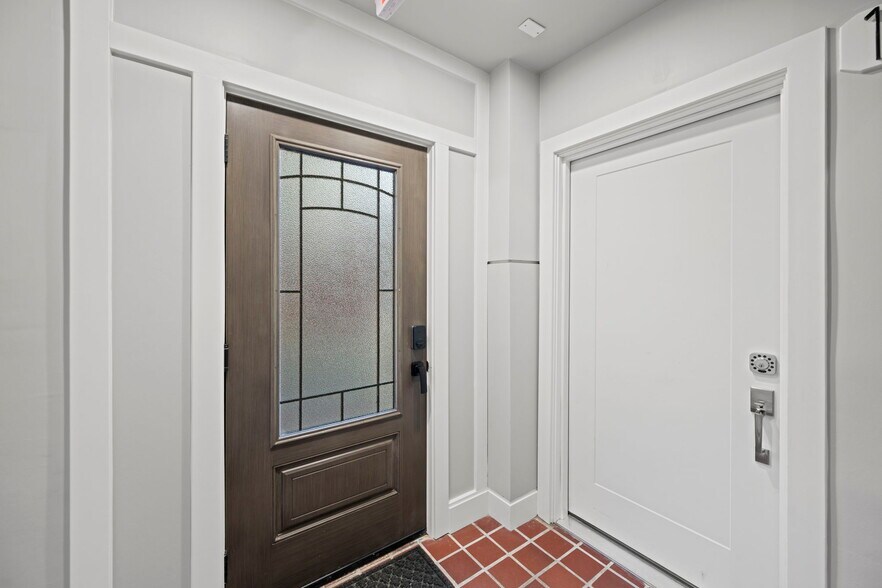 More Photos Of 4535 Avondale St, Bethesda Apartments For Sale