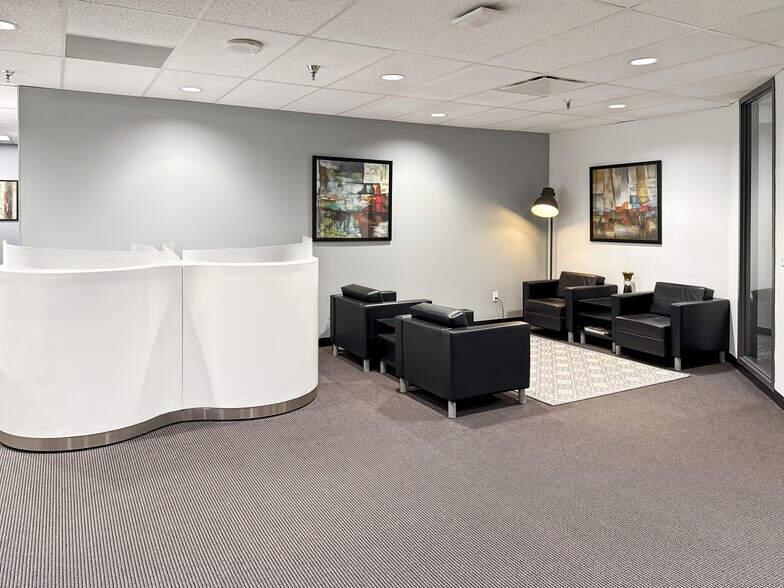 More Photos Of 26 W Dry Creek Cir, Littleton Coworking Space