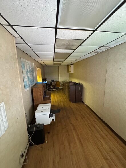 More Photos Of 2038 Saratoga Blvd, Corpus Christi Warehouse For Lease