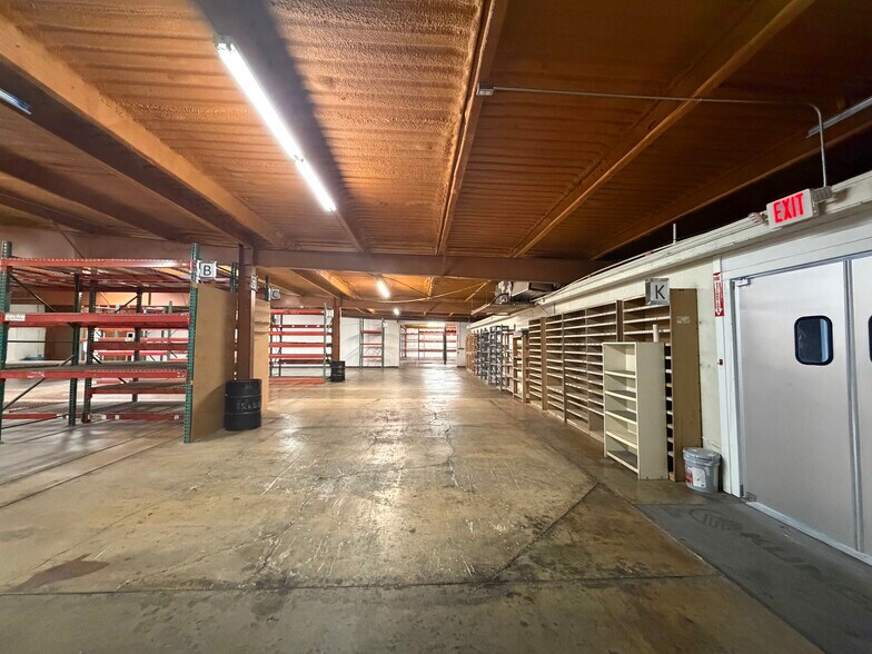 More Photos Of 1720 E 7th St, Odessa Industrial For Lease