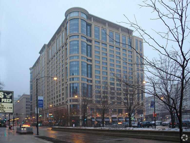 More Photos Of 501 S State St, Chicago Apartments For Lease