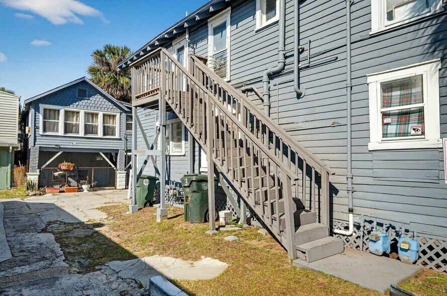 More Photos Of 26 S Hollywood Ave, Daytona Beach Apartments For Sale