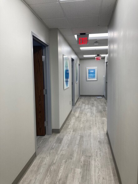 More Photos Of 29275 Northwestern Hwy, Southfield Medical For Sale