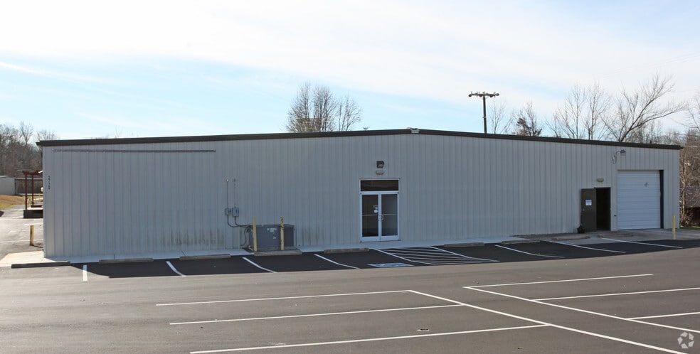 Primary Photo Of 3720 S Church St, Burlington Warehouse For Lease