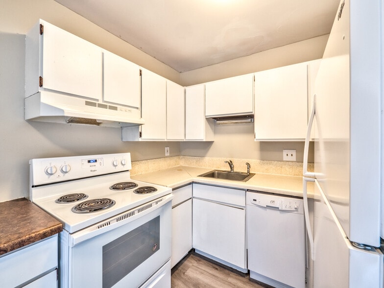 More Photos Of 4037 S Rose St, Kalamazoo Apartments For Sale