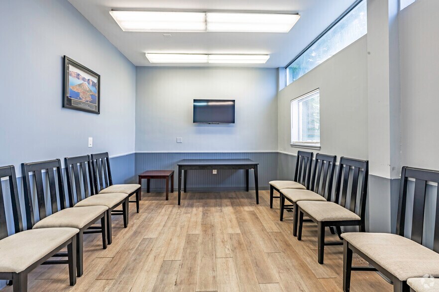 More Photos Of 2176 Central Park Ave, Yonkers Medical For Sale