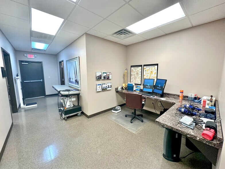 More Photos Of 142 Hampton Ct, Commerce Rehabilitation Center For Sale