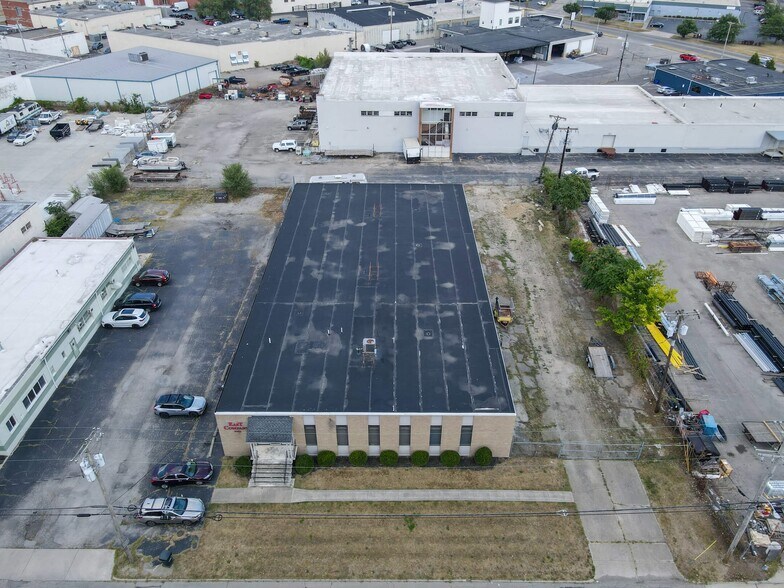 More Photos Of 1240 Stanley Ave, Dayton Warehouse For Sale