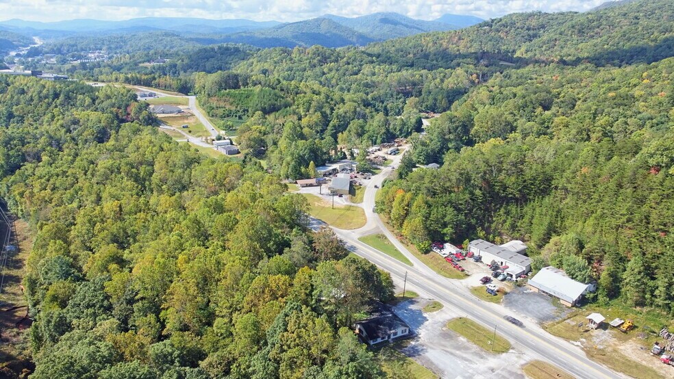 More Photos Of 1552 Highway 441 N, Clayton Office For Sale