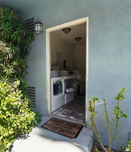 More Photos Of 4447 Ocean View Blvd, Montrose Apartments For Sale