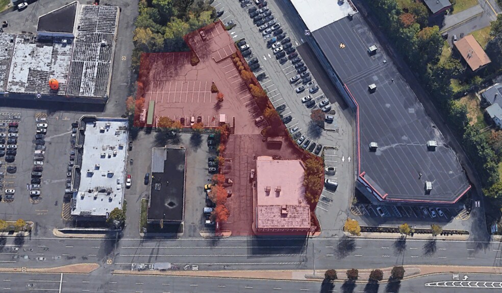 More Photos Of 233 W Route 59, Nanuet Storefront For Lease