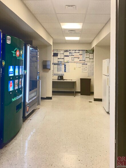 More Photos Of 389 John Downey Dr, New Britain Light Manufacturing For Sale