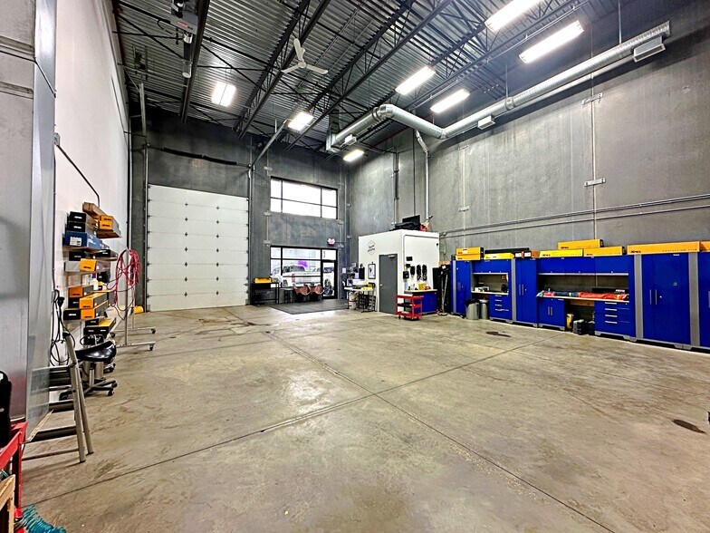 More Photos Of 400 Mackenzie Blvd, Fort McMurray Flex For Sale