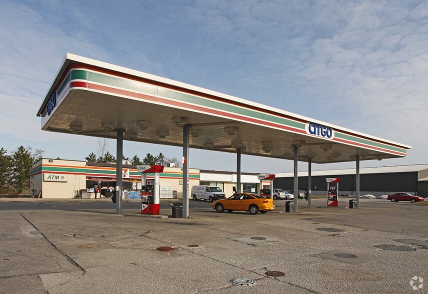 More Photos Of 3990 Tittabawassee Rd, Saginaw Freestanding For Lease