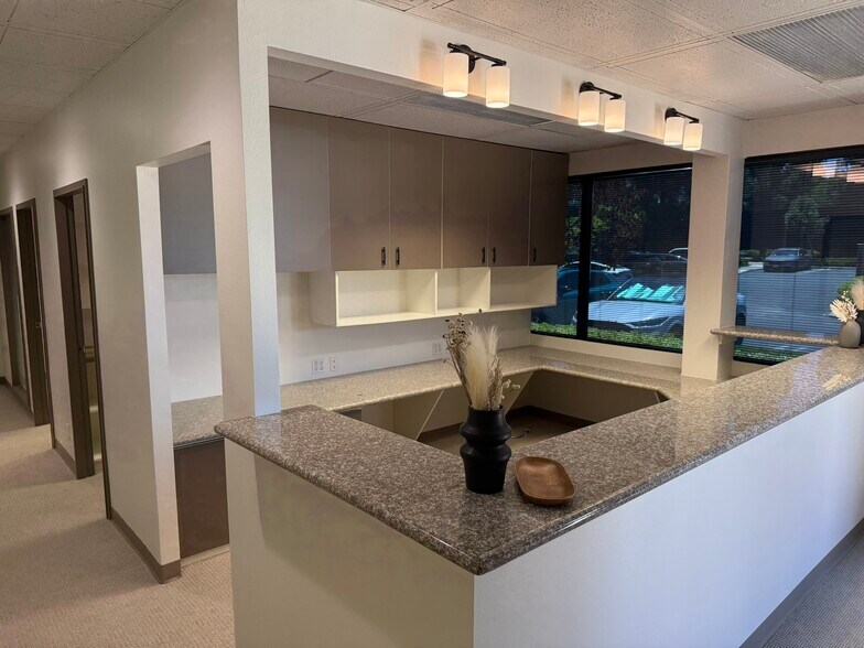 More Photos Of 23191-23193 La Cadena Dr, Laguna Hills Office For Sale