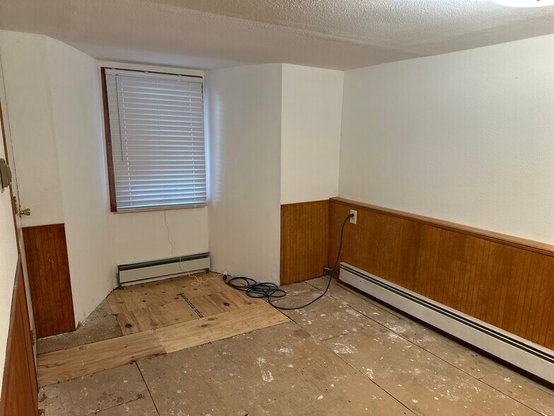 More Photos Of 2000 Steese Hwy, Fairbanks General Retail For Sale