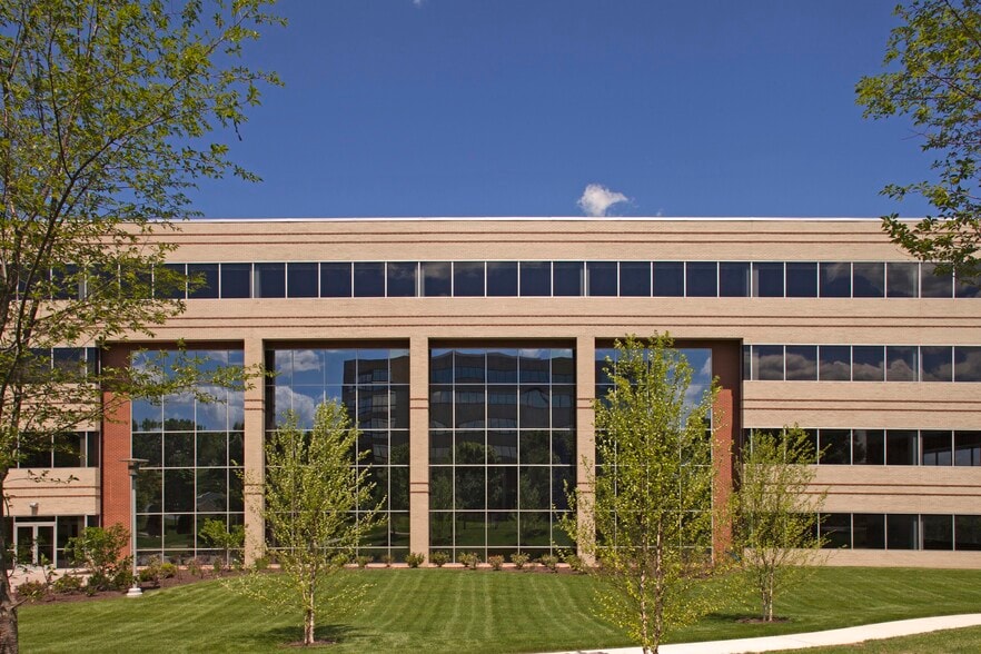 More Photos Of 3901 Calverton Blvd, Calverton Office For Lease