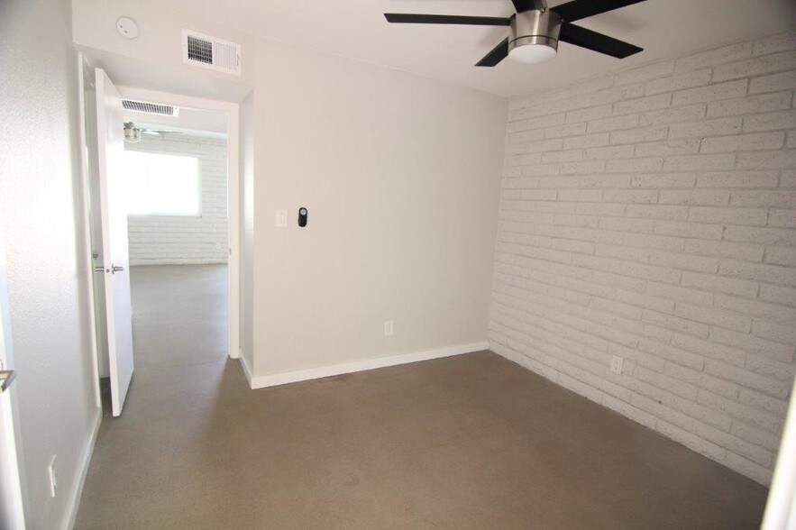 More Photos Of 718 W Hazelwood St, Phoenix Apartments For Sale