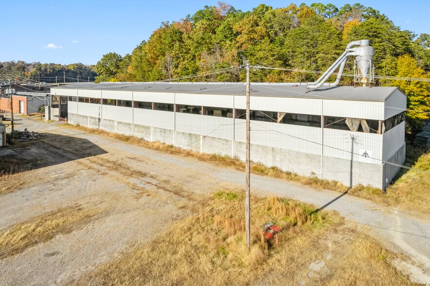 More Photos Of 1641 Fairystone Park Hwy, Stanleytown Warehouse For Sale