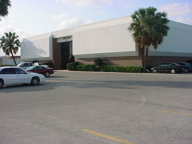 Primary Photo Of 855 W Price Rd, Brownsville Office For Lease