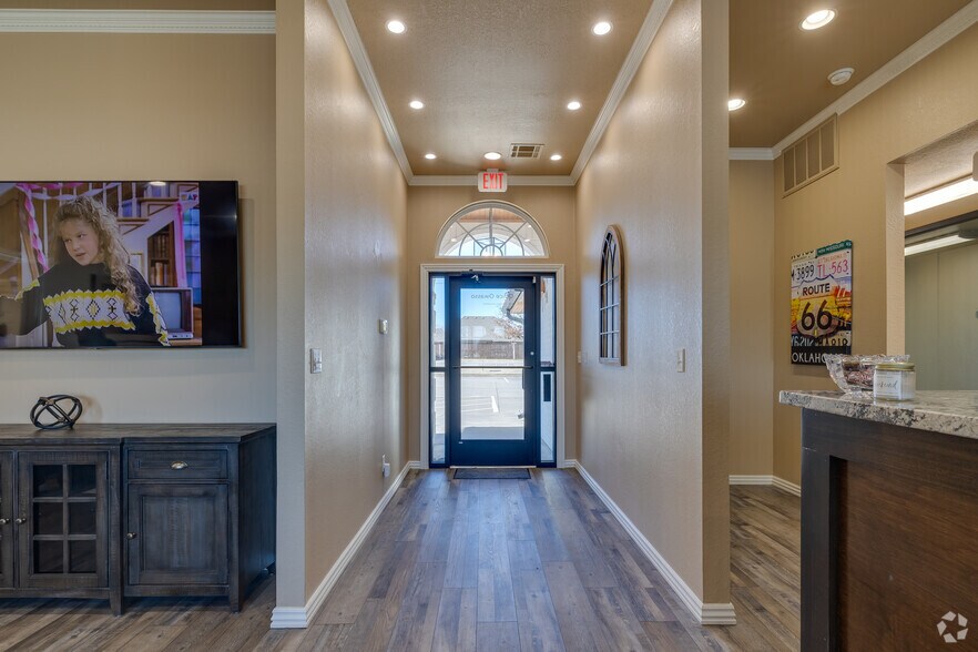 More Photos Of 8813 N 145th East Ave, Owasso Office Residential For Sale