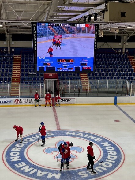 More Photos Of 190 Birch St, Lewiston Theater Concert Hall For Sale