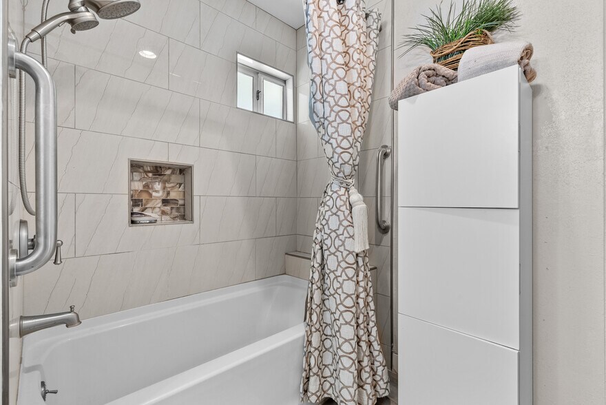 More Photos Of 42165 Patton Pl, Murrieta Healthcare For Sale