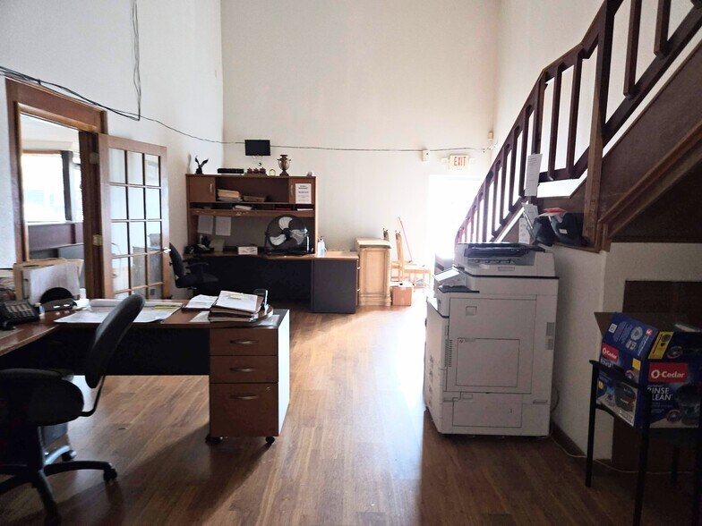 More Photos Of 6187 NW 167th St, Miami Lakes Office For Sale