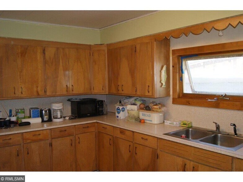 More Photos Of 500 1st St E, Park Rapids Restaurant For Sale